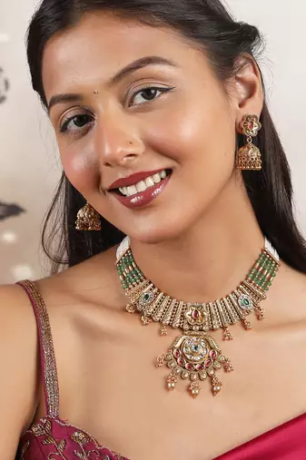 Traditional kundan pearl bandhai necklace set 