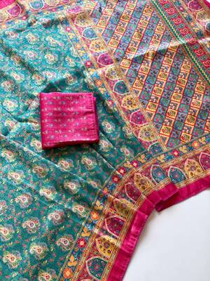 Emerald Color Jaqurad Weaving Dola Silk Blend Saree 3