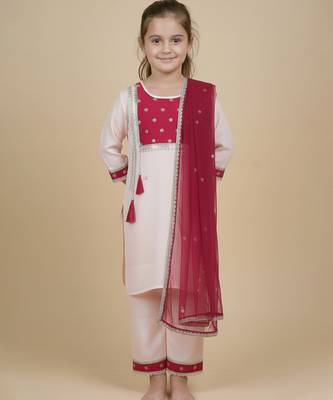 Pink embroidered cotton kurta set 5