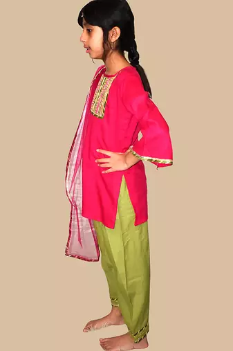 Pink embroidered cotton kurta set