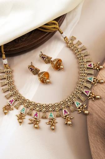 Multicolor bandhai necklace set