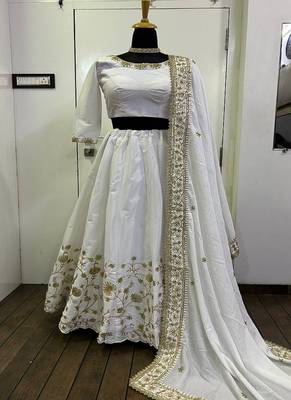 Women White Slub Silk Zari & Sequins Work Lehenga Set 3