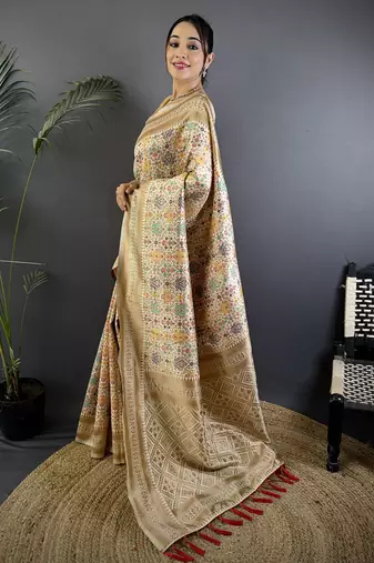 cream soft silk blend intricate floral & paisley motifs zari weaving banarasi saree