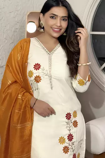 Off-white cotton silk kurta set with chanderi zari dupatta