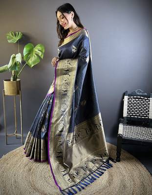navy blue soft silk blend striped with floral motifs zari jacquard weaving leheriya saree 2