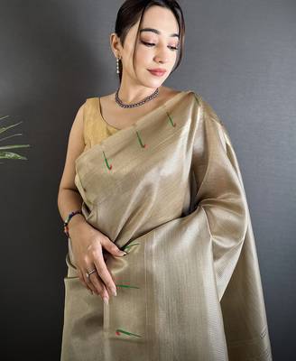beige tissue minakari plain zari weaving paithani saree 4