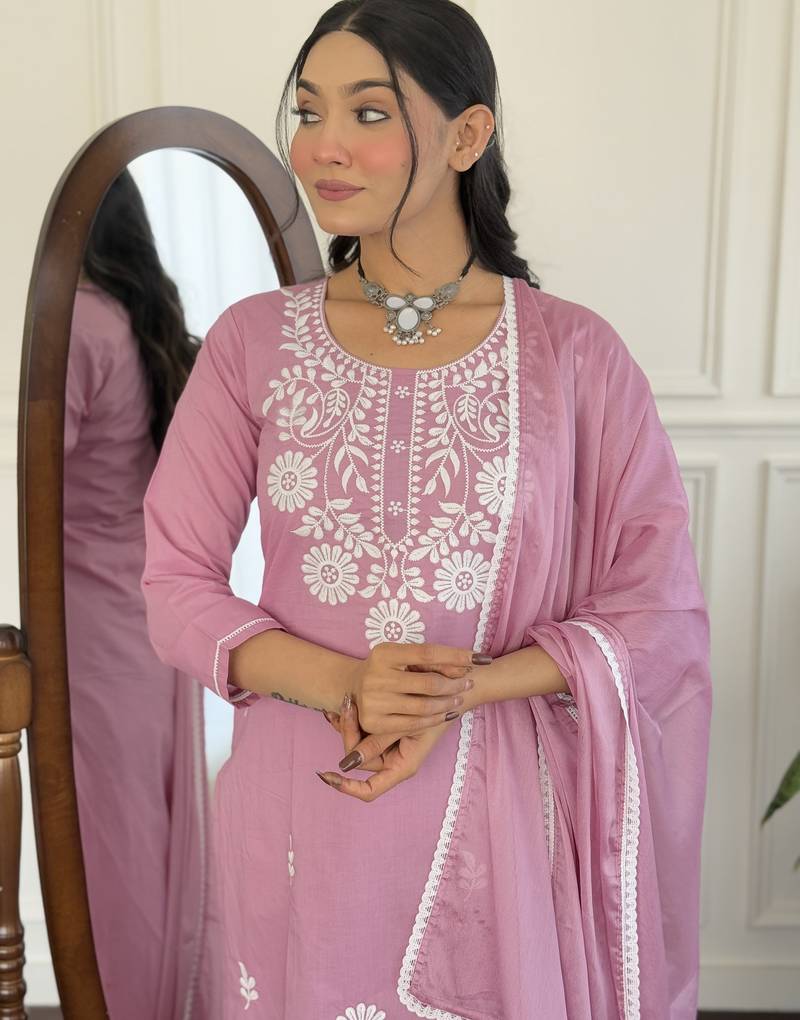 Mauve pink embroidered viscose salwar kameez