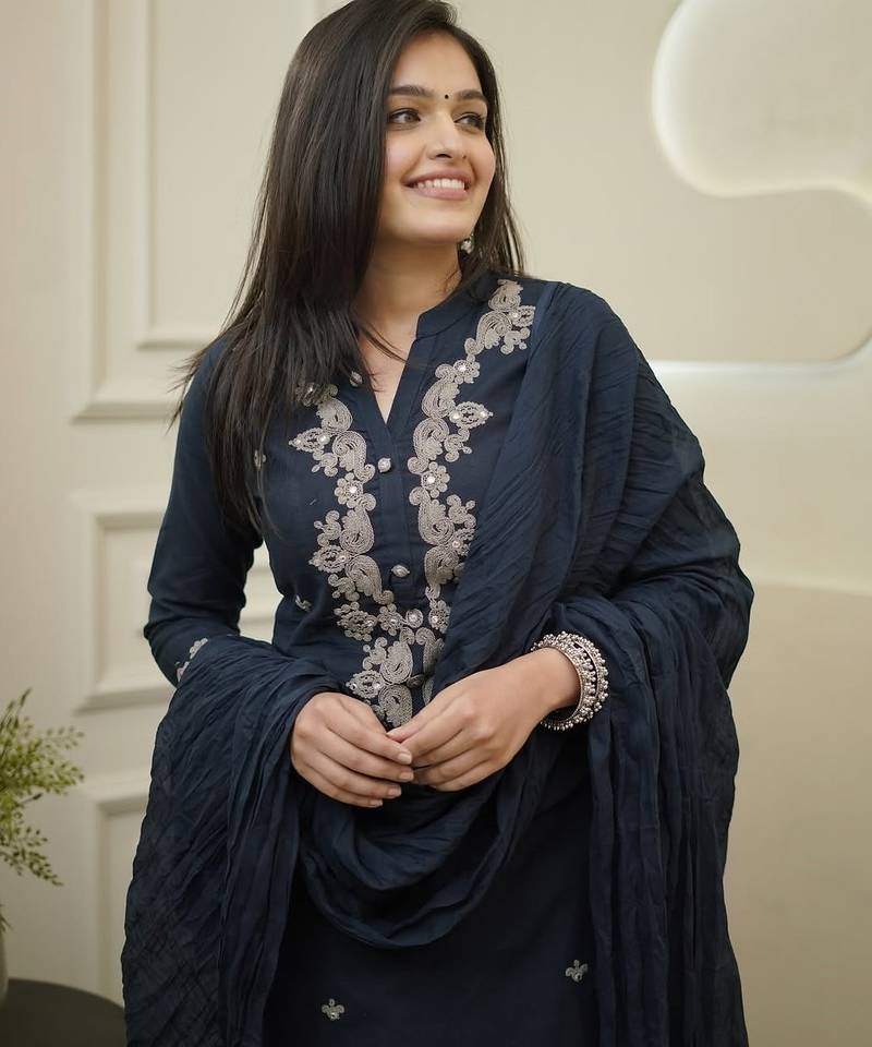 Rayon embroidered readymade salwar suits in navy blue