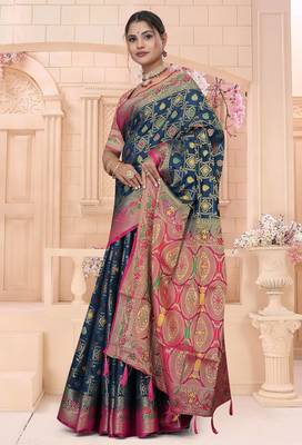Navy Blue Dola silk blend Saree with Heavy Gold Zari Border & Rani Pink Designer Pallu | Wedding & Festive Wear 2