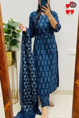 Floral printed  cotton round neck kurta trouser & dupatta set 3