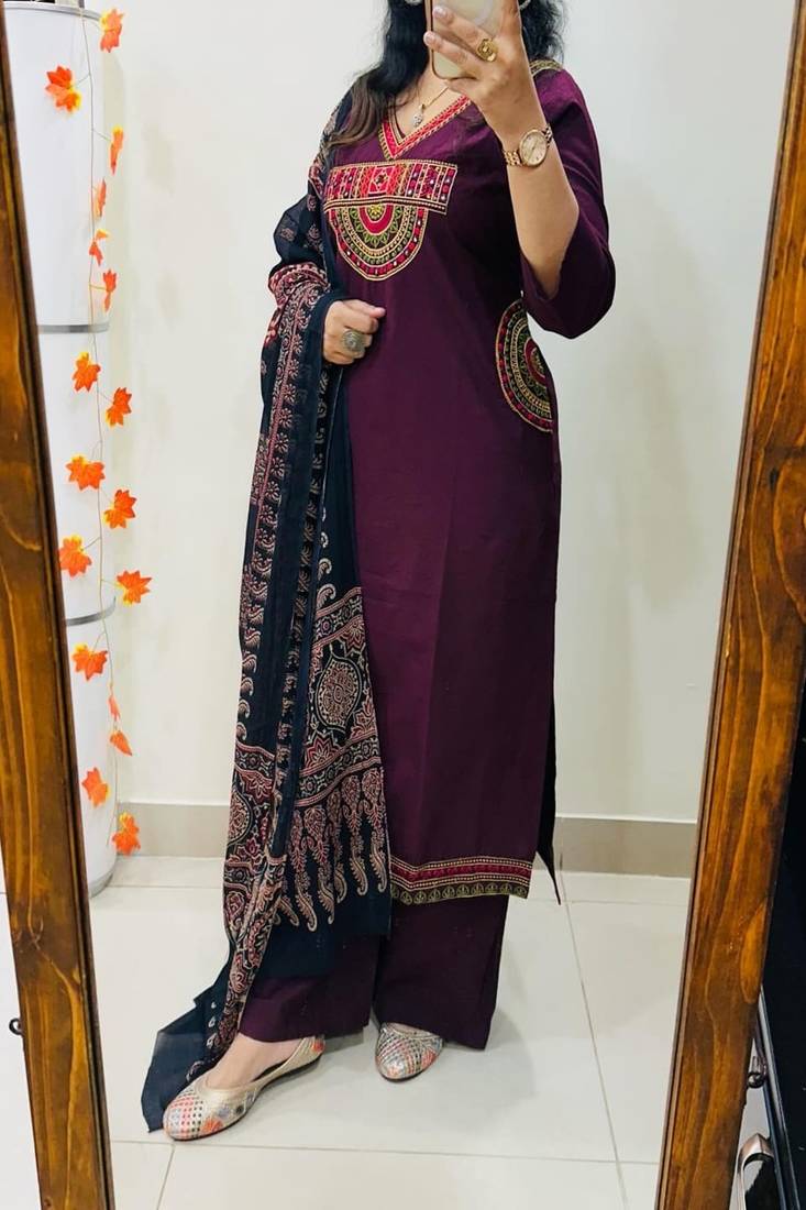 Floral embroidered pure cotton v neck kurta trouser & dupatta set