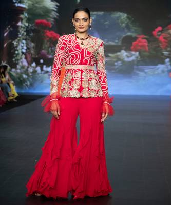 Red embroidered rawsilk sharara set 2
