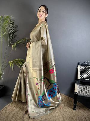 Beige tissue peacock & floral motifs mina zari weaving paithani saree 2