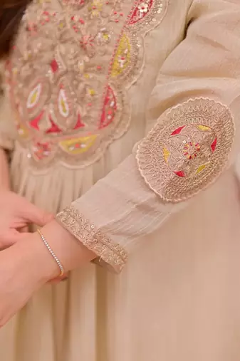 chikuu silk chinnon embroidered kurti set with silk dupatta