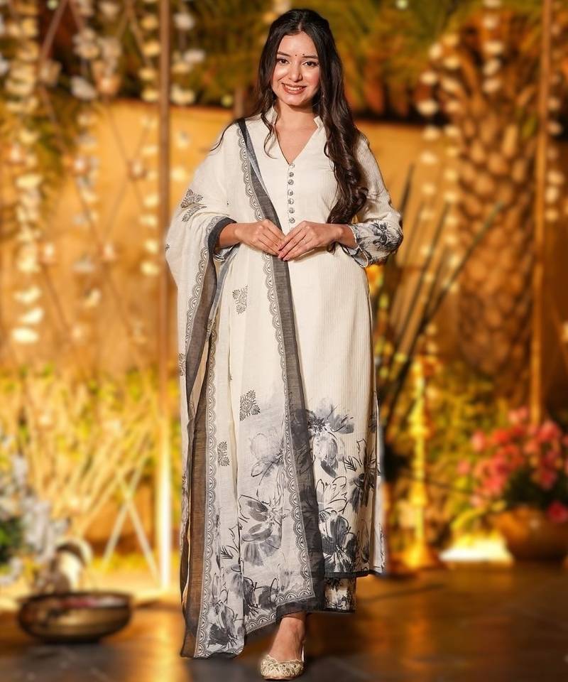 viscose chanderi printed kurta pant set with dupatta