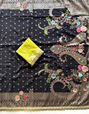 Black Color Georgette Minakari Petch Work Georgette Khadi Saree 2