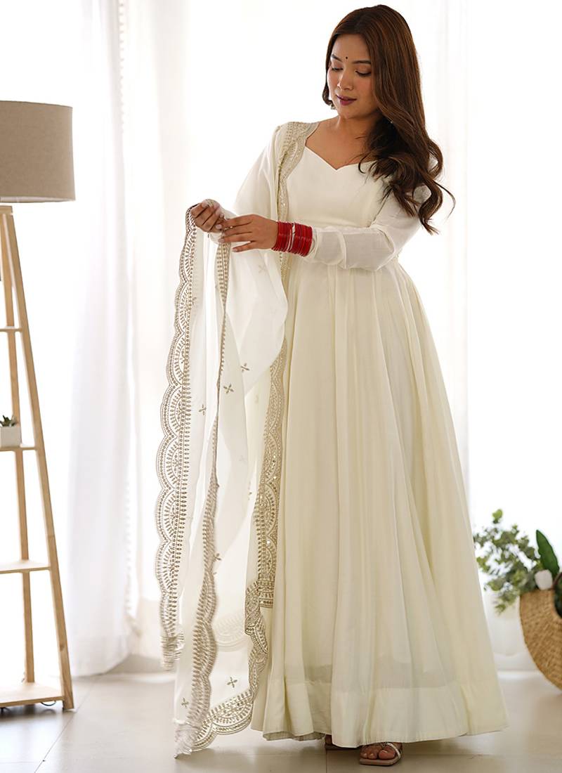 Women pure romansilk chanderi fully flair anarkali pant with dupatta set