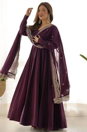 Women pure romansilk chanderi fully flair anarkali pant with dupatta set