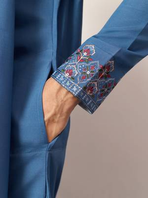 BLUE VISCOSE SILK THREAD & SEQUINS EMBROIDERED WORK FUNCTION FESTIVAL MARRIAGE PARTY WEAR STRAIGHT KURTA DUPATTA 5