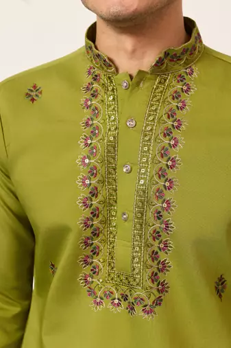 FLUORESENT GREEN VISCOSE SILK THREAD & SEQUINS EMBROIDERED WORK FESTIVAL MARRIAGE PARTY WEAR STRAIGHT KURTA DUPATTA
