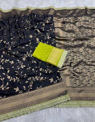 Black Color Jaqurad Weaving work Georgette Khadi Saree 2