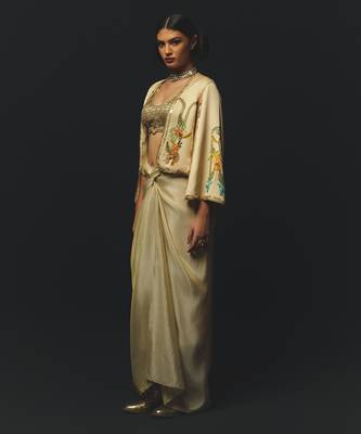 Beige embroidered linen co ord set 4