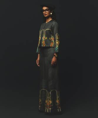 Charcoal embroidered linen co ord set 5