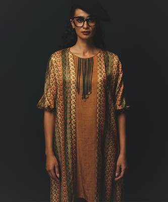 Multicolor printed satin kurta set 4