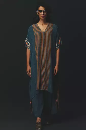 Blue embroidered crepe kurta set