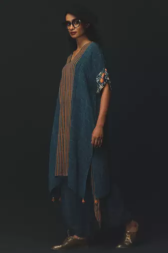 Blue embroidered crepe kurta set