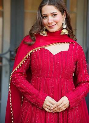 PINK fuax blooming  party wear embroidery  suit set 4