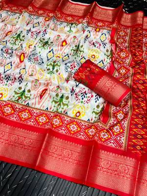 White Color Jaqurad Jari Weveing Work Dola Lichi Silk Saree 2