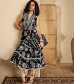 women's printed fit and flare black cotton blend dress