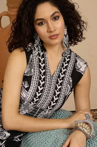 women's printed fit and flare black cotton blend dress