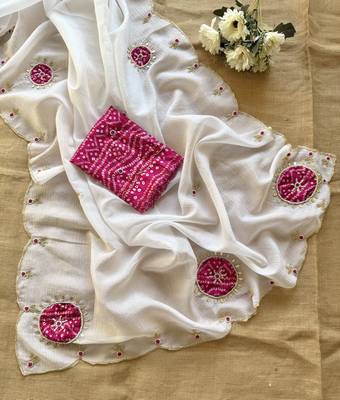 White Colour Crush Georgette Chiffon Saree With Bandej muslin Blouse 1