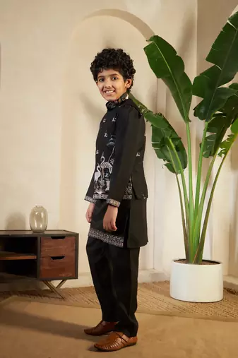 black viscose silk thread embroidered boys kurta set with jacket