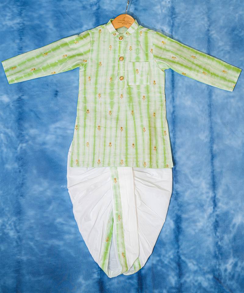 Green embroidered chanderi silk kurta pyjama