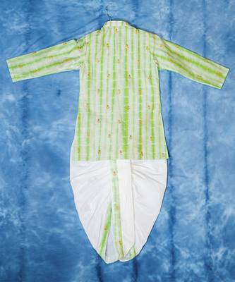 Green embroidered chanderi silk kurta pyjama 2