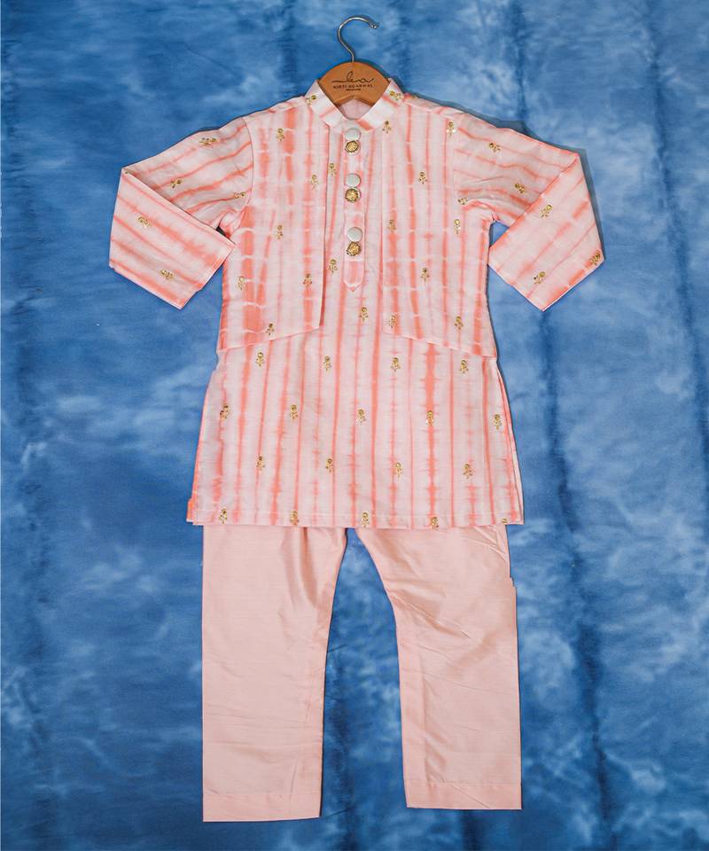 Pink embroidered chanderi silk kurta pyjama