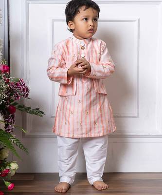 Pink embroidered chanderi silk kurta pyjama 3