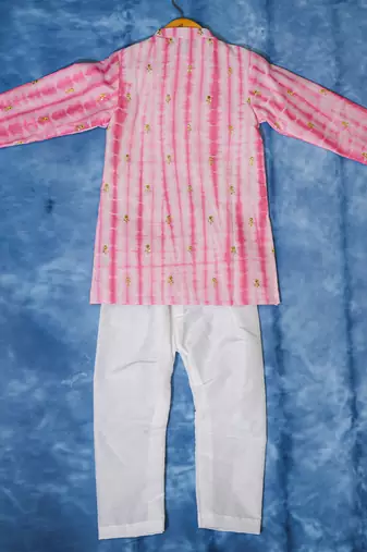 Pink embroidered chanderi silk kurta pyjama