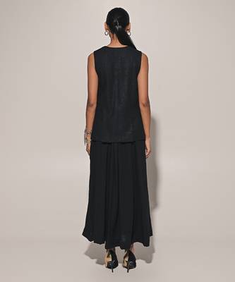 Black embroidered linen co ord set 4