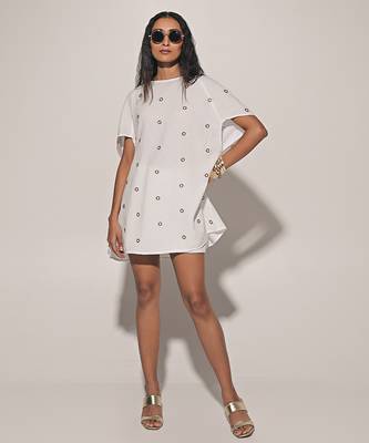White embroidered linen co ord set 3