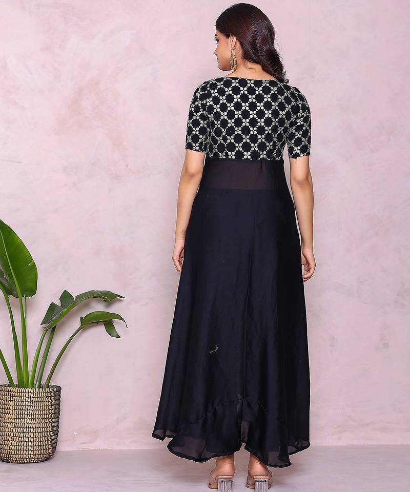 Embroidered black front slit kurta with trousers & dupatta