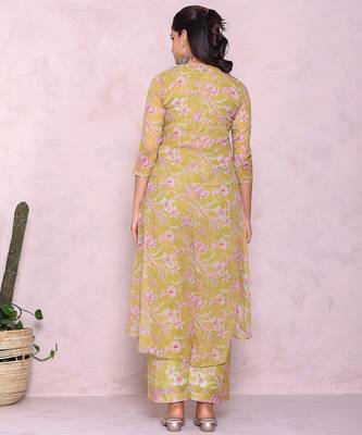 Women floral printed a-line kurta with palazzos & with dupatta 3