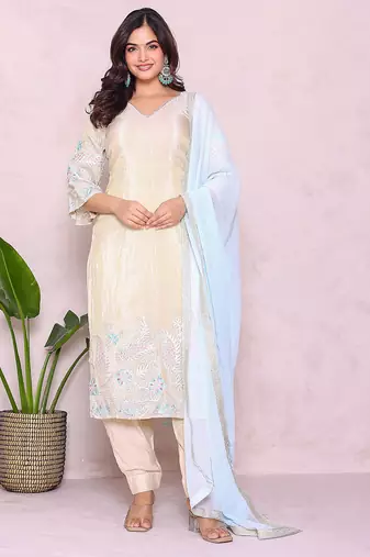 Women ethnic motifs embroidered kurta with patiala & dupatta