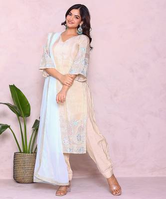 Women ethnic motifs embroidered kurta with patiala & dupatta 2