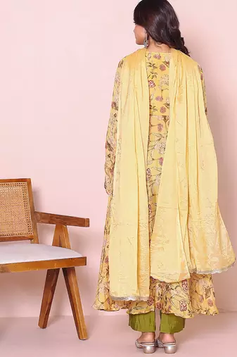 Floral printed v-neck kurta with trousers & dupatta