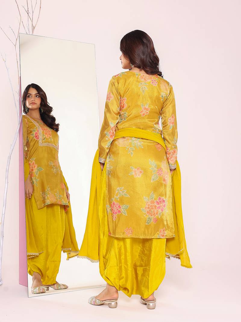 Women floral printed regular thread work kurta with patiala & dupatta