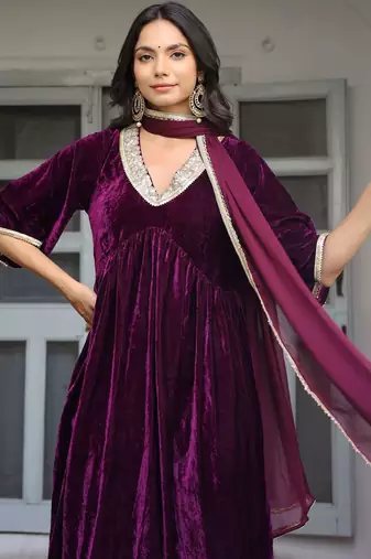 Women solid anarkali kurta with palazzos & dupatta
